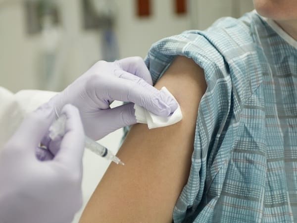 نحوه تزریق واکسن گارداسیل در سعادت آباد